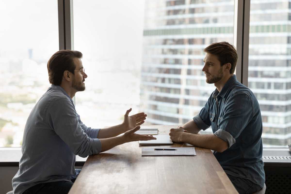 Discover Negotiation Tactics that Secure Competitive Compensation Packages